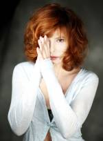 Mylène Farmer signs petition against the death penalty in Belarus