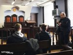 Суд над маладафронтаўцамі: па 40 базавых велічынь за ўскладанне кветак