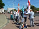 Збор подпісаў у Віцебску завяршаецца "ланцугом пікетаў" (фота)